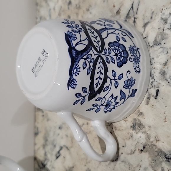 2 Vintage Enoch Wedgwood - Tunstall Ltd Blue Heritage Tea Cup - Picture 3 of 4